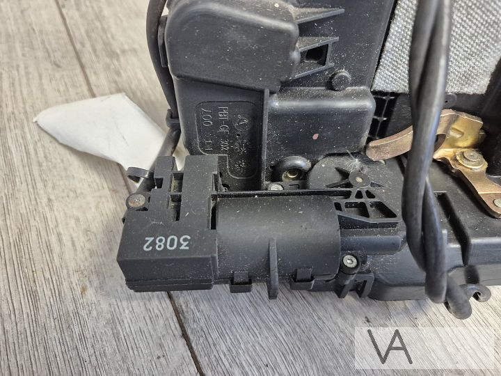 Deurslot MET KEYLESS  Mercedes E klasse W211 links achter – Foto 3