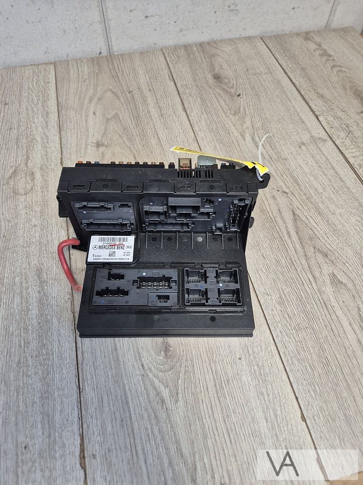 Zekeringkast SAM voorzijde Mercedes E klasse W211 2115453101
