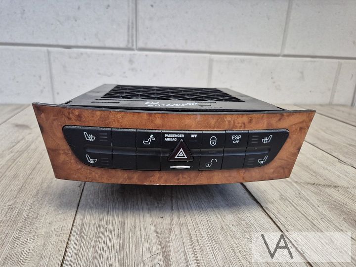 CD wisserlaar met knoppenbalk van Mercedes E klasse W211 €40 – Foto 2