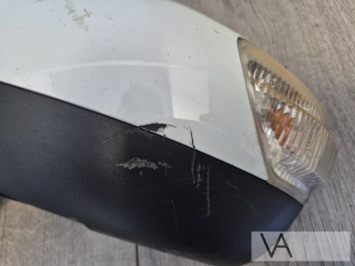 Spiegel links voor Ford Kuga 2008 - 2013 met instaplicht – Foto 4