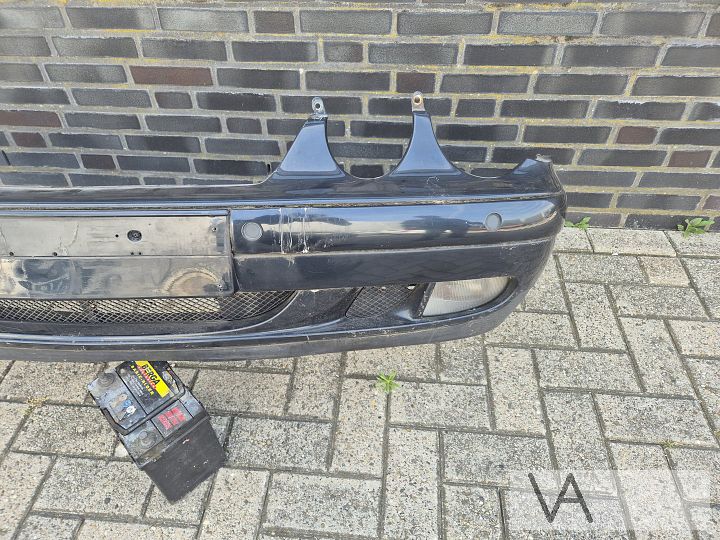 Voorbumper van Mercedes CLK W208 1997 - 2003 met pdc €150 – Foto 5