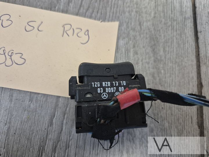 Raamschakelaar van Mercedes SL klasse R129 1298201310 LINKS – Foto 3