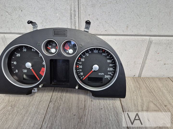 Tellerklok cockpit van Audi TT 1998 - 2005 8n1919880e €200 – Foto 3