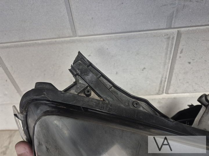 Koplamp rechts xenon van Opel Astra H 2004 - 2010 MET SCHADE – Foto 2