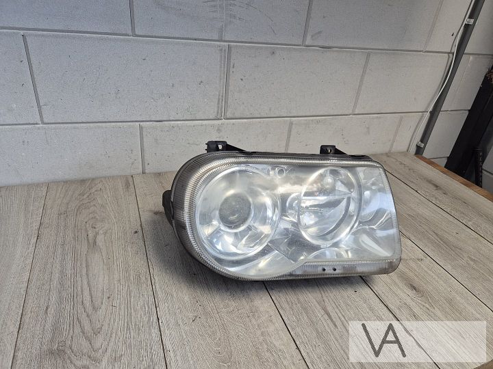 Koplamp rechts van Chrysler 300c 2004 -2010 XENON schadevrij – Foto 2