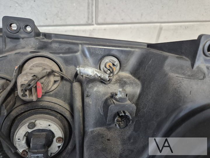Koplamp rechts van Chrysler 300c 2004 -2010 XENON schadevrij – Foto 5
