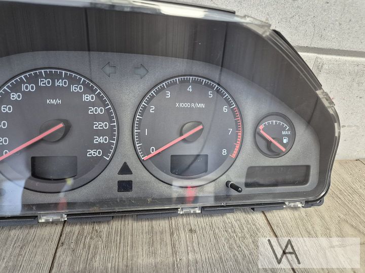 Cockpit teller van Volvo S60 en V70 2000 - 2004 9499668 €50 – Foto 3