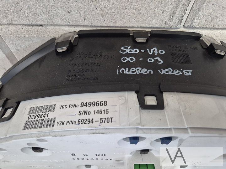 Cockpit teller van Volvo S60 en V70 2000 - 2004 9499668 €50 – Foto 6