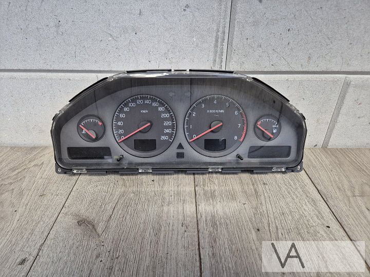 Tellerklok Cockpit van Volvo S60 / V70 2000-2004 9499668 €50