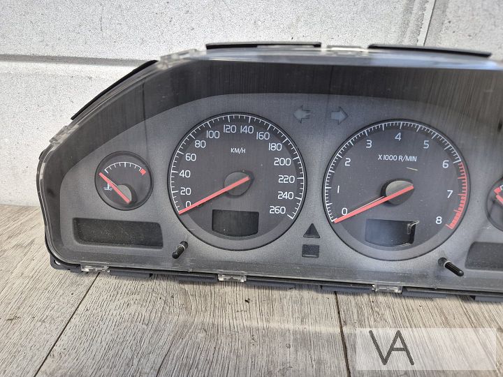 Tellerklok Cockpit van Volvo S60 / V70 2000-2004 9499668 €50 – Foto 2