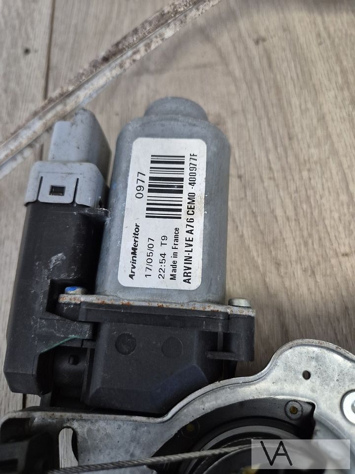 Raammechanisme links VOOR van Peugeot 207 cc cabrio €150 – Foto 5