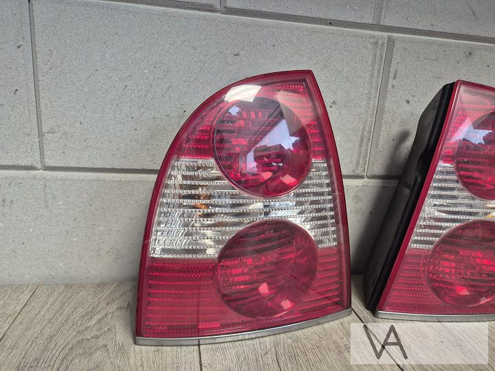 Achterlicht SET VW Passat W8 sedan chromen stripje ORIGINEEL – Foto 2