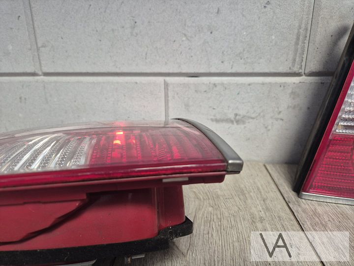 Achterlicht SET VW Passat W8 sedan chromen stripje ORIGINEEL – Foto 5