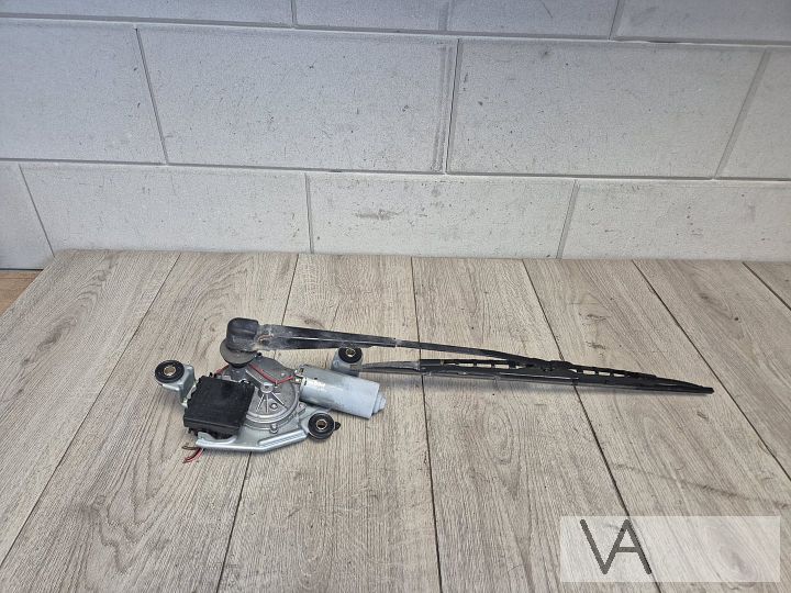Ruitenwisser motor ACHTER van Range Rover 2001 - 2009 €200