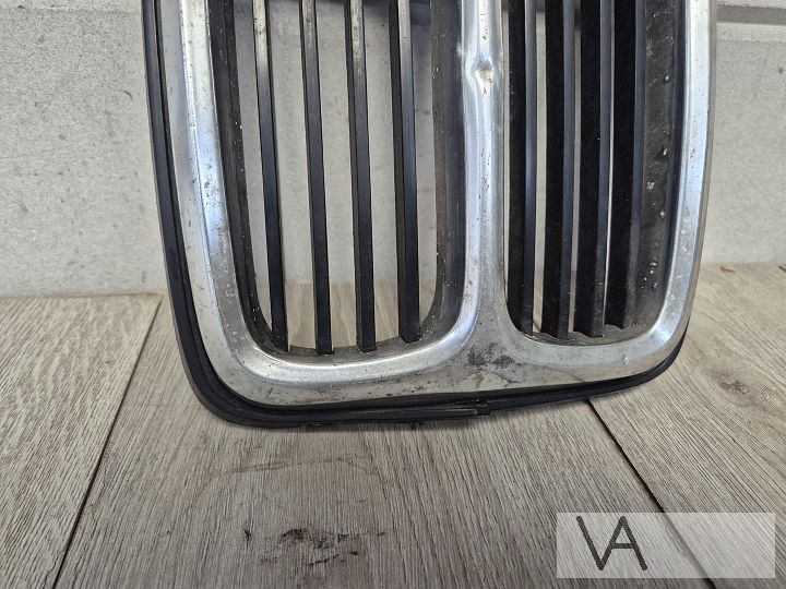 Grille nieren van BMW 3 serie E21 1975 - 1984 1834756 €50 – Foto 2