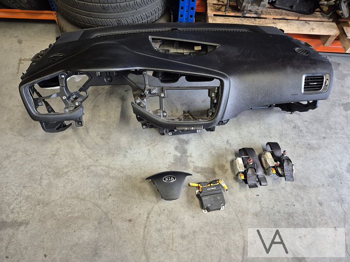 Airbag set met dashboard Kia Ceed Cee'd 2012 - 2018 €200