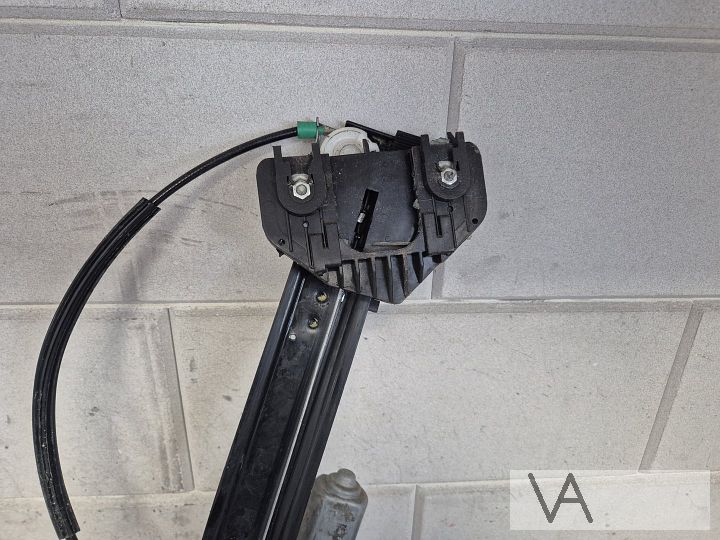 Raammechanisme rechts achter Mitsubishi Colt czc cabrio €350 – Foto 6