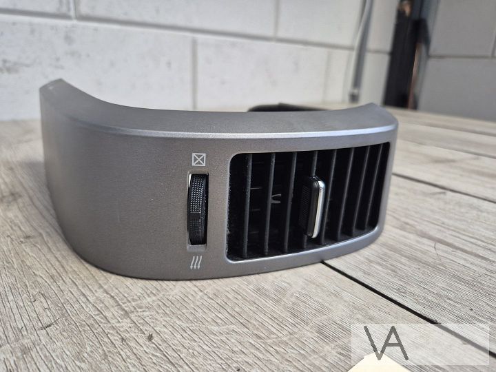 Luchtrooster links van stuur Toyota Prius 2003 - 2010 €50 – Foto 3