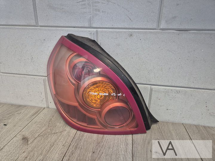 Achterlicht links van Nissan Almera hatchback 2003 - 2006  – Foto 3