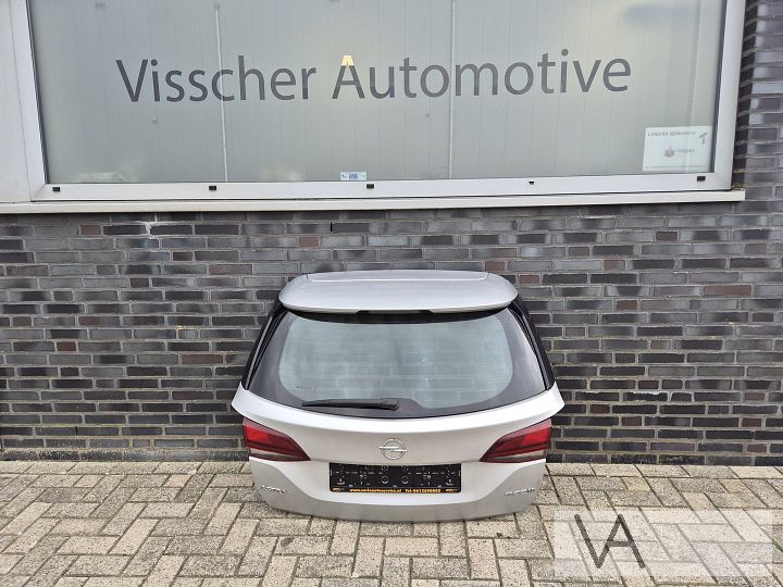 Achterklep van Opel Astra K station 2015 -2021 zilver plekje