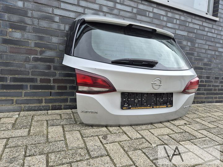 Achterklep van Opel Astra K station 2015 -2021 zilver plekje – Foto 5