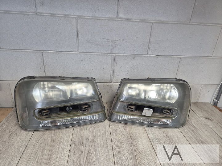 Koplamp links / rechts van Chevrolet Trailblazer 2002 - 2009