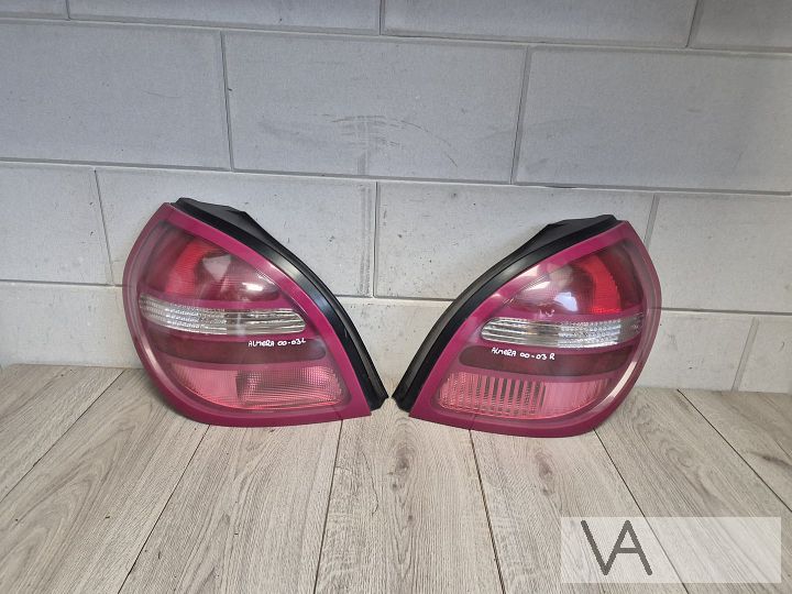 Achterlicht links / rechts van Nissan Almera 2000 tot 2003