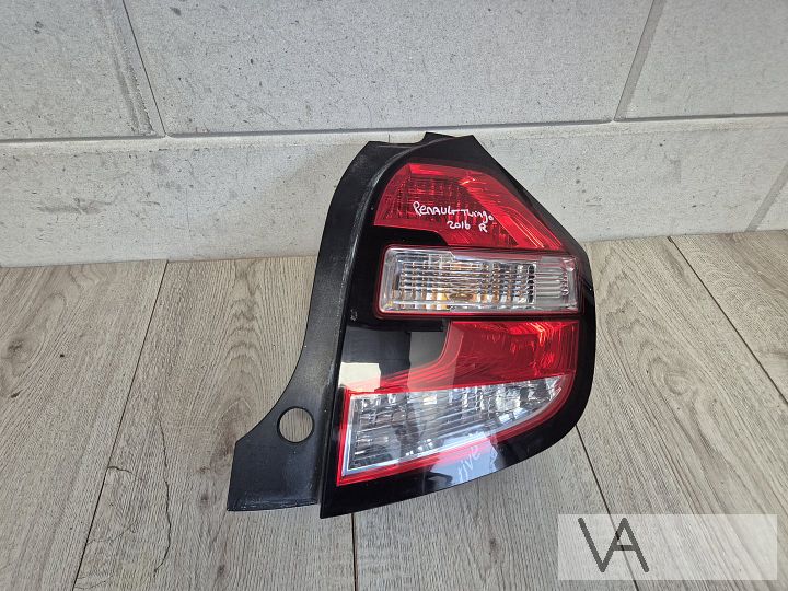 Achterlicht rechts van Renault Twingo 3 2016 tot 2020 €30