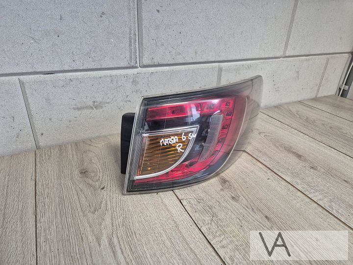 Achterlicht rechts van een Mazda 6 station 2007 - 2012 €200  – Foto 3