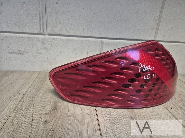 Achterlicht links op auto van Peugeot 307cc 2004 - 2009 €150 – Foto 2