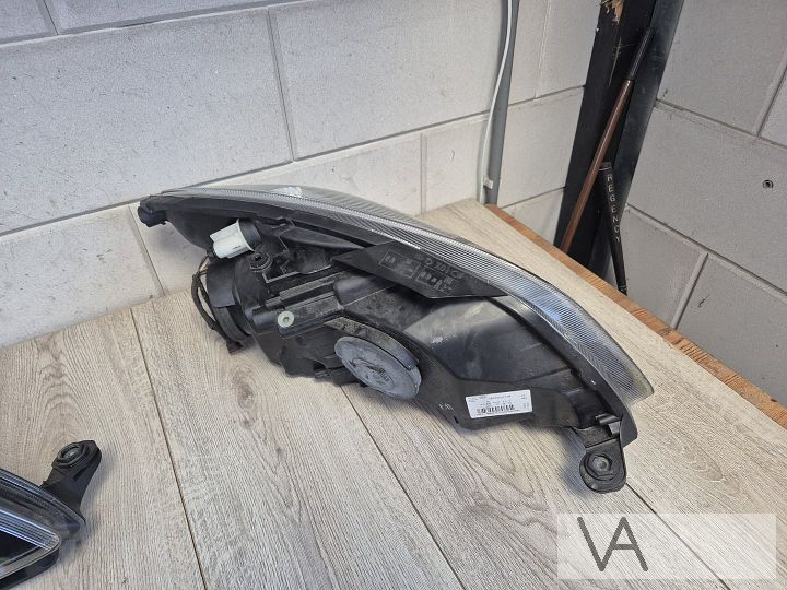 Koplamp set van Skoda Fabia 2010 - 2014 zwart met lens €250 – Foto 5
