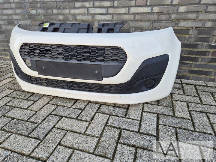 Voorbumper van Peugeot 107 2012 tot 2014 schadevrij €250 – Foto 5