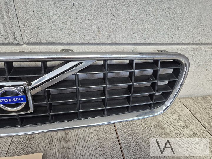 Blokjes grille Volvo S40 en V50 2004 tot 2007 schadevrij €75 – Foto 4