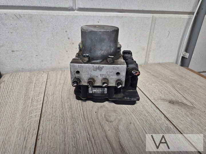 ABS pomp van Opel Corsa D 2006 - 2013 AR 13236013 0265235163
