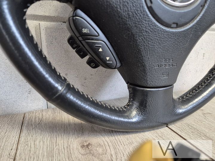 Stuur met knoppen / cruise en airbag van Toyota Yaris 99-05 – Foto 3