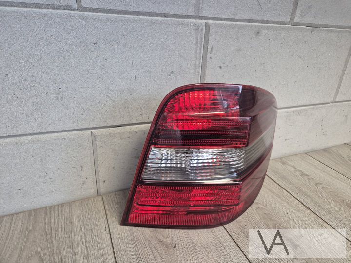 Achterlicht rechts van Mercedes ML W164 2005 tot 2009 smoke – Photo 2