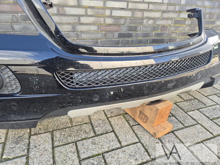 Voorbumper Bumper van Mercedes ML W164 2005 tot 2009 zwart – Foto 4