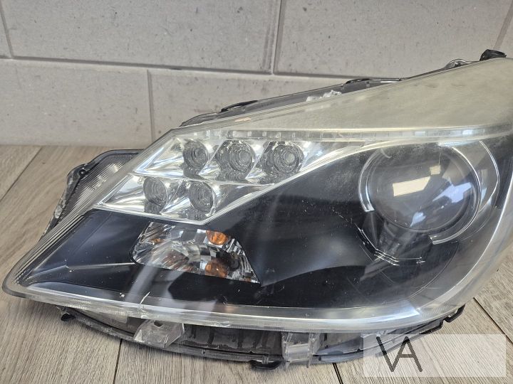 Koplamp links LED van Toyota Yaris hybrid 2012 - 2017 €100 – Foto 7