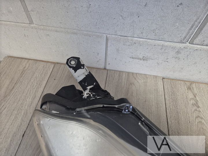 Koplamp rechts LED van Toyota Yaris hybrid 2012 - 2017 €100 – Foto 5