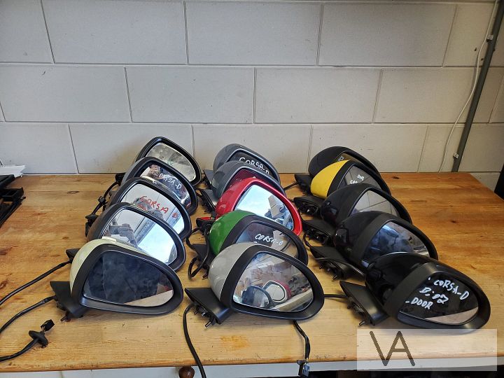 Opel Corsa D 2006 - 2014 spiegel rechts VELE KLEUREN €25