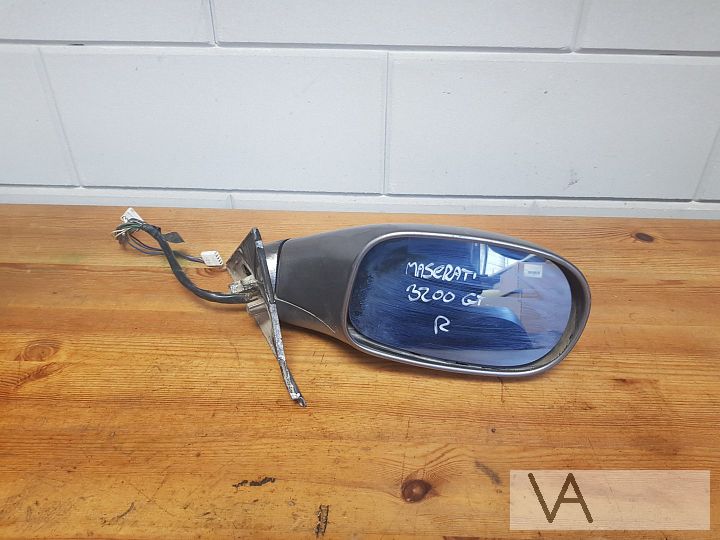 Maserati 3200 GT spiegel rechts voetje heeft corrosie €150