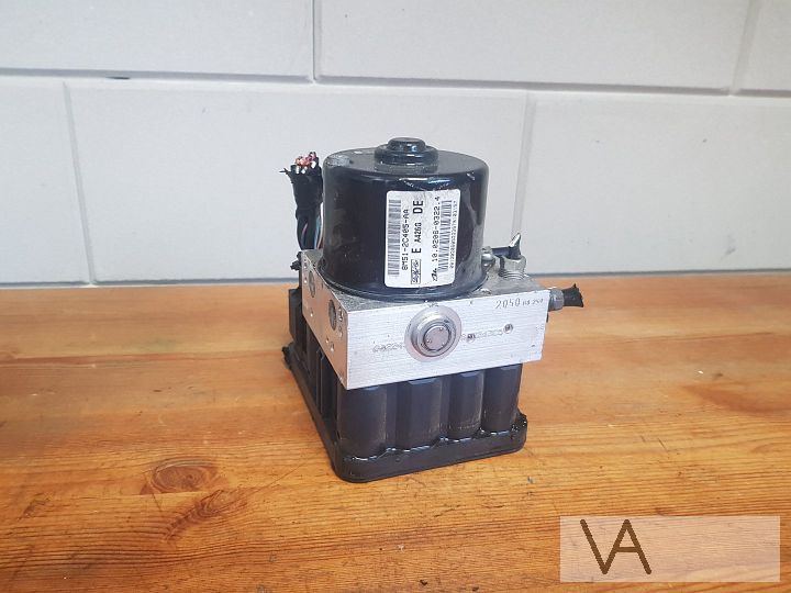 Ford Focus 2 en C-max 2007 - 2010 abs pomp 8m512c405aa €30