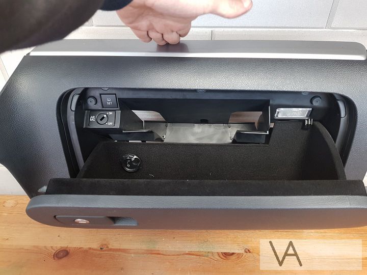 VW Golf 6 2008 - 2012 dashboardkastje kast nette staat €30 – Foto 2