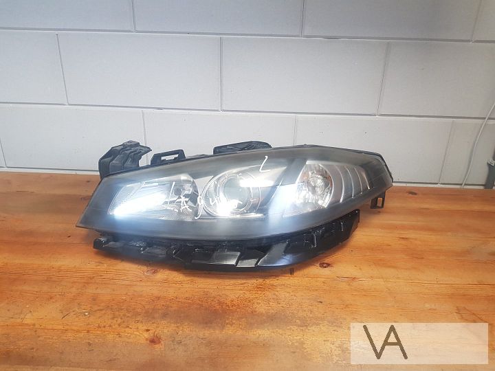 Renault Laguna 2005 - 2008 koplamp links XENON 8200354740