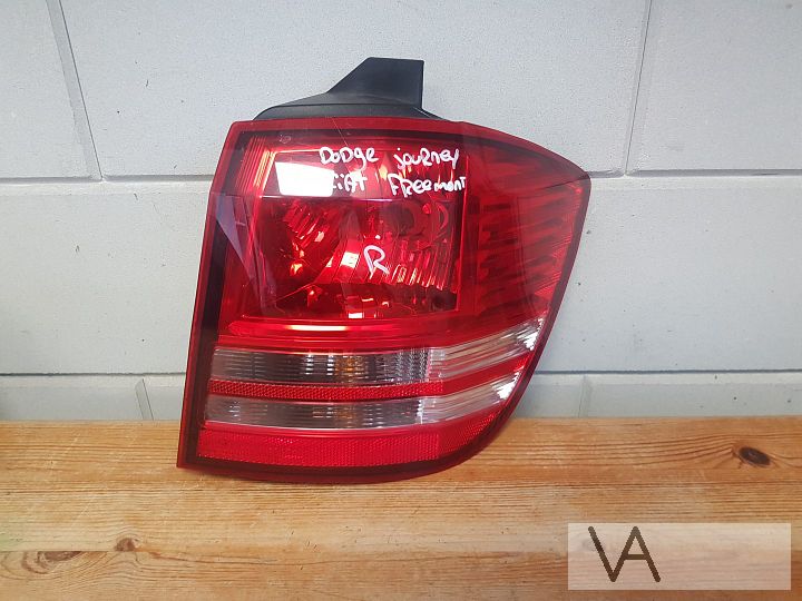 Achterlicht rechts Dodge Journey 2008 - 2015 €125 passagier