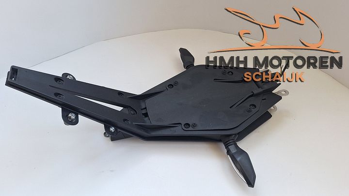 KTM Super Duke 1290 R Kentekenhouder / achter knipperlichten – Foto 2