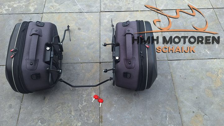 Givi 3D600 Easylock Zijtassen beugel Yamaha Tracer 900  – Foto 2