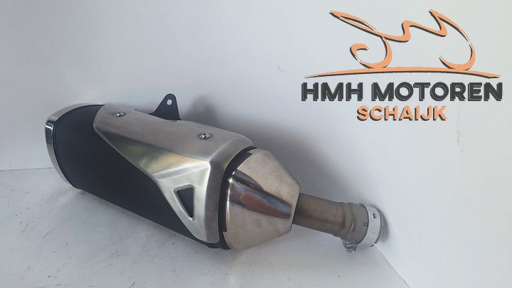 Suzuki GSR 750 GSX-S 750 Uitlaatdemper deksels 1431008J00