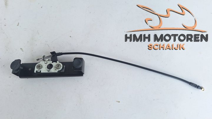 KTM 990 Super Duke R zadelslot seat lock kabel bevestiging