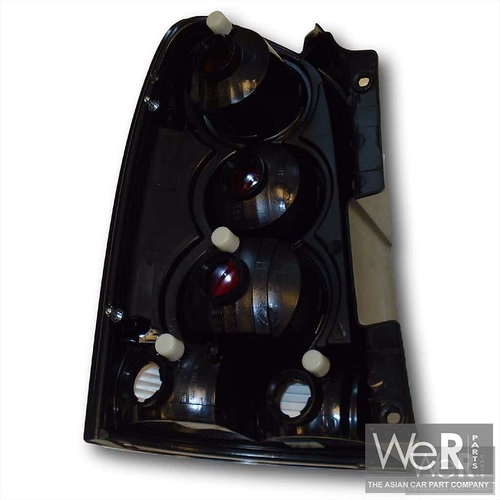 Luz traseira direita - SsangYong Rexton I 2002-2005 (8360208501/8360208001) – Foto 3